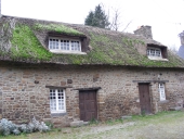 Alignement de maisons, la Basse Poterie (Le Tronchet)