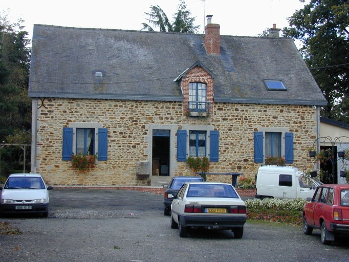 Ancienne ferme, les Cormiers (Saint-Germain-du-Pinel)