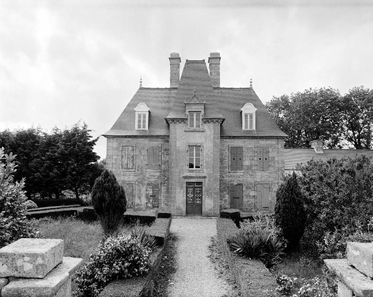 Manoir aujourd'hui maison, Traonjulien (Plounévez-Lochrist)