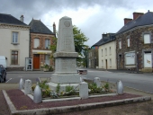 Monument aux morts de la guerre 1914-1918, place du Roi Salomon (Maxent)
