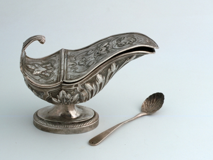 Navette à encens et sa cuiller