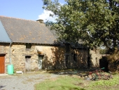 Alignement de logis, Beaucel (Saint-Ganton)