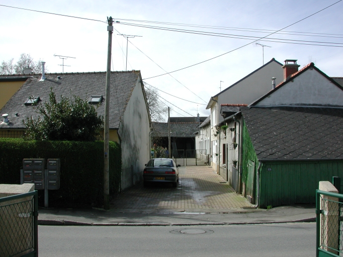 Ferme, actuellement maisons, rue Duguesclin, Fouillard (Thorigné-Fouillard)