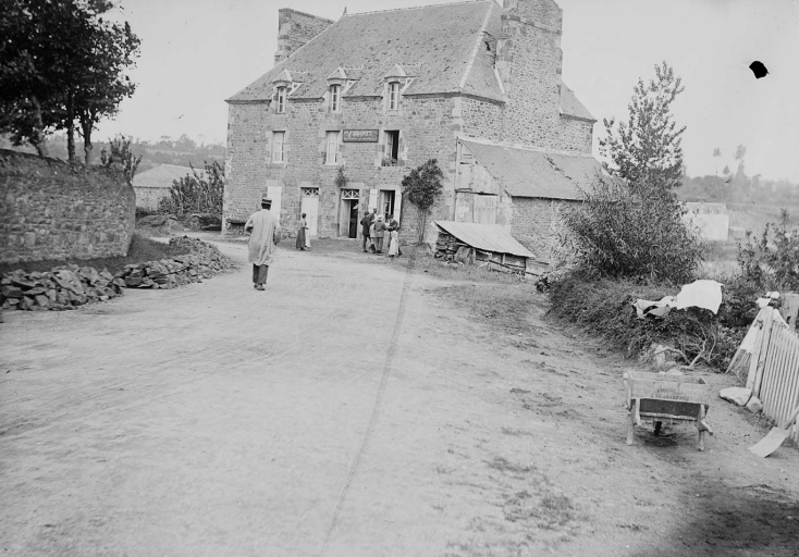 Maison, 6 place Gilles de Bretagne, le Guildo (Créhen)