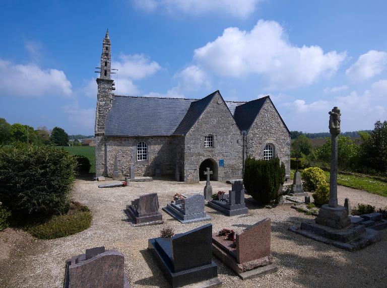 Ancienne église paroissiale Saint-Ezéchiel (Caouënnec-Lanvézéac)
