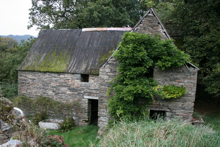 Ancienne ferme, le Menglas (Brasparts)