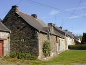 Alignement de logis, le Bois Gévry (Saint-Just)