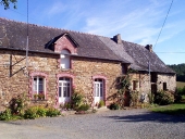 Alignement de maisons, la Bouère (Saint-Malo-de-Phily)