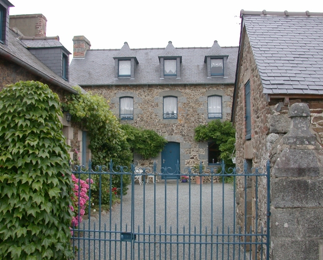 Maison 2, la Roche (Etables-sur-Mer fusionnée en Binic-Etables-sur-Mer en 2016)