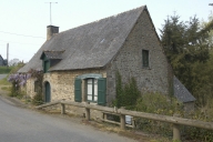 Architecture artisanale, industrielle ou commerciale sur la commune du Tronchet