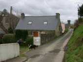 Maison, rue des Martyrs de la Résistance, Saint-Nicolas-des-Eaux (Pluméliau fusionnée en Pluméliau-Bieuzy en 2019)