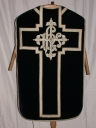 Ornement noir 1 : chasuble, voile de calice