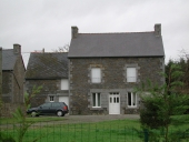 Ferme, actuellement maison, les Rousselais (Saint-Pierre-de-Plesguen fusionnée en Mesnil-Roc'h en 2019)
