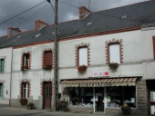 Maison à boutique, 22 rue du 15 janvier 1872 (Sainte-Marie)