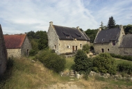 Ferme et maison de prêtre, Kergonvo (Ploemel)