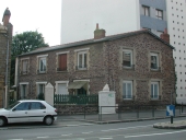 Ancienne fabrique de moulures Letraublon, 92 rue de Fougères (Rennes)