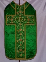 Ornement vert 3 : chasuble, bourse de corporal, manipule, voile de calice