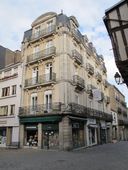 Immeuble, 12 rue de la Monnaie, place Saint-Pierre (Vannes)