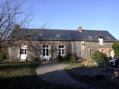 Mairie école, Veneffles, rue de Saint-Médard (Châteaugiron)