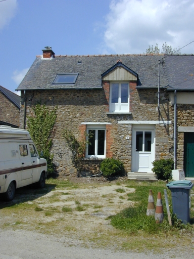 Maison, 8 rue des Cours Roulleaux (Feins)