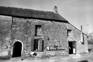 Alignement d'une maison et d'une ferme, Mons (Bruz)