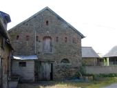 Étable à vaches, la Bertèche ; la Bretèche (Meillac)