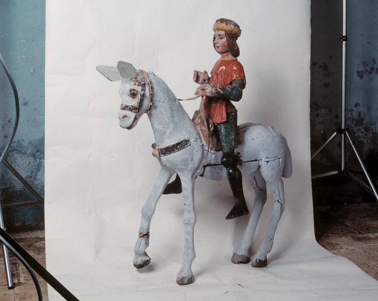 Statue (statue équestre) : saint Julien