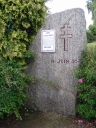 Monument commémoratif, avenue des Français Libres (Saint-Jouan-des-Guérets)