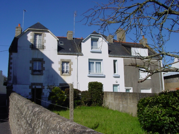 Ensemble de deux maisons, 1 rue du Presbytère (Etel)