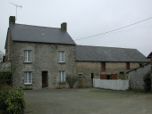 Maison de prêtre, actuellement ferme, la Chaperonnais (Dourdain)