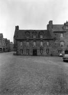 Maison, place de l'Eglise (Locronan)