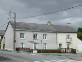 Alignement de maisons, 2-4 rue de l'Eglise (La Chapelle-Thouarault)