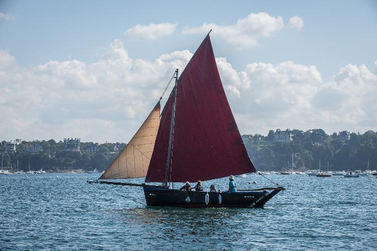 Bateau de pêche, sardinier dit "Le Narval"