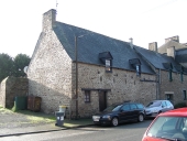 Maison, 6 rue du Relais de poste, le Vieux Bourg (Miniac-Morvan)