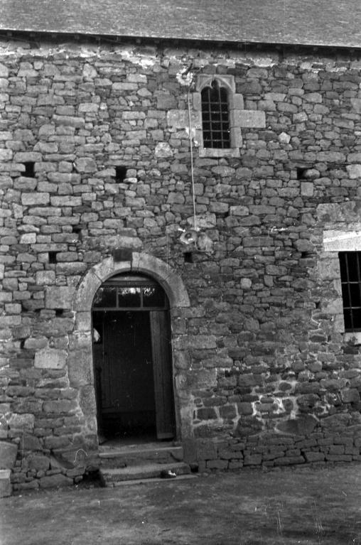 L'enclos résidentiel de La Porte, Saint-Sulien (Saint-Rieul)