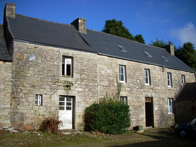 Ferme de Kerangwenn (Plougras)