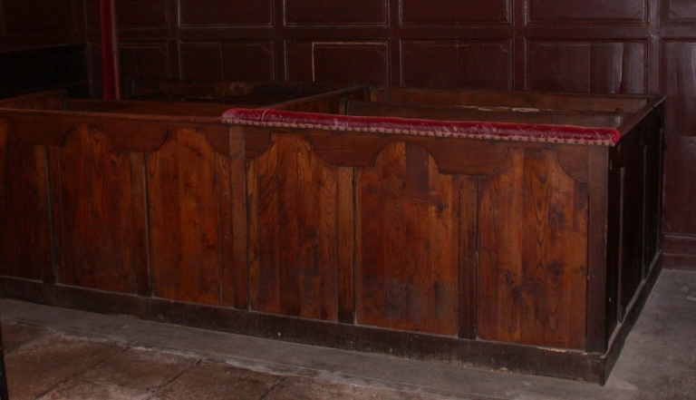 Ensemble de 2 bancs de famille