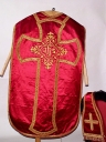 Ornement rouge 1 : chasuble, étole