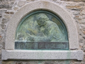 Bas-relief commémoratif d'Yves Delage