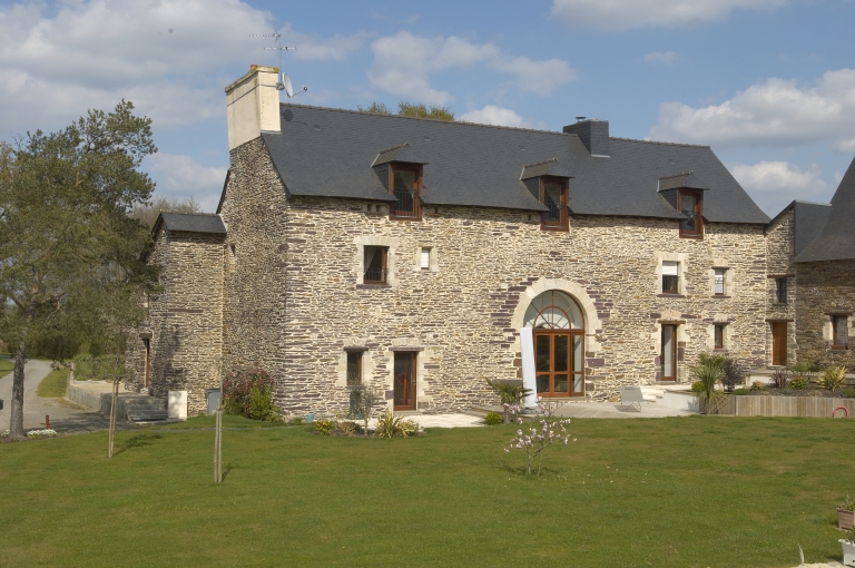 Manoir, le Noyer (Orgères)