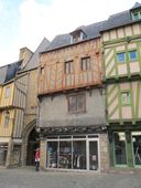 Maison, 13 place Saint-Pierre (Vannes)