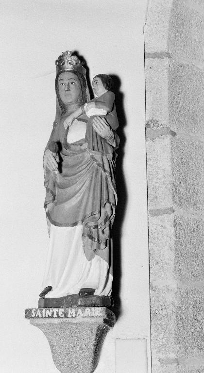 Statue : Vierge à l'Enfant, ancien prieuré de Lochrist an Izelvet (Plounévez-Lochrist)