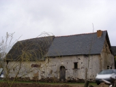 Alignement de maisons, la Roussais (Orgères)