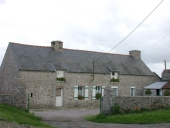 Ancienne ferme, les Hôpitaux, 2 rue des Ecoles (Erquy)