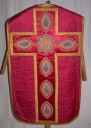 Ornement rouge 2 : chasuble
