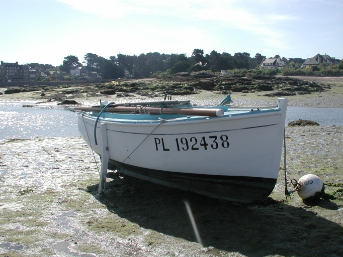 Bateau de pêche aux lignes et aux casiers, bateau de plaisance : "Gildas"