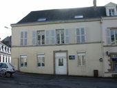 Hôtel, 4 place Joffre ; 2 rue Ferdinand Le Dressay (Vannes)