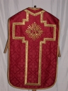 Ornement rouge 2 : chasuble