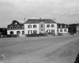 Mairie, école (Le Quillio)