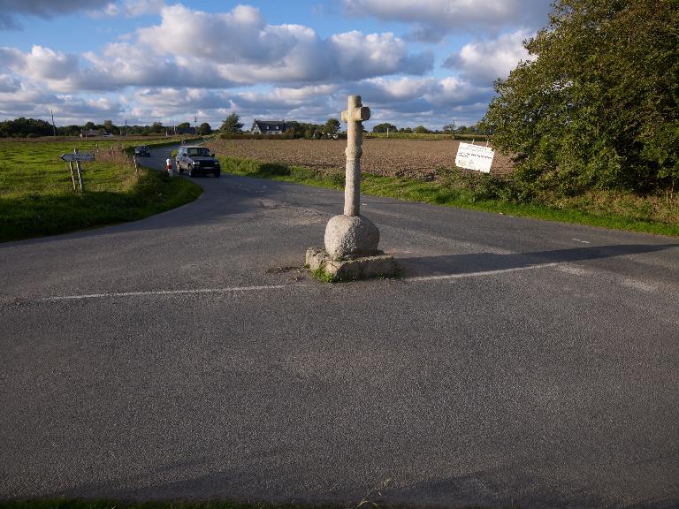 Croix de chemin de Poull ar Feunteun (Tonquédec)
